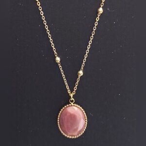 NWOT French Style Retro Petite Rhodochrosite Pink Stone Pendant Necklace